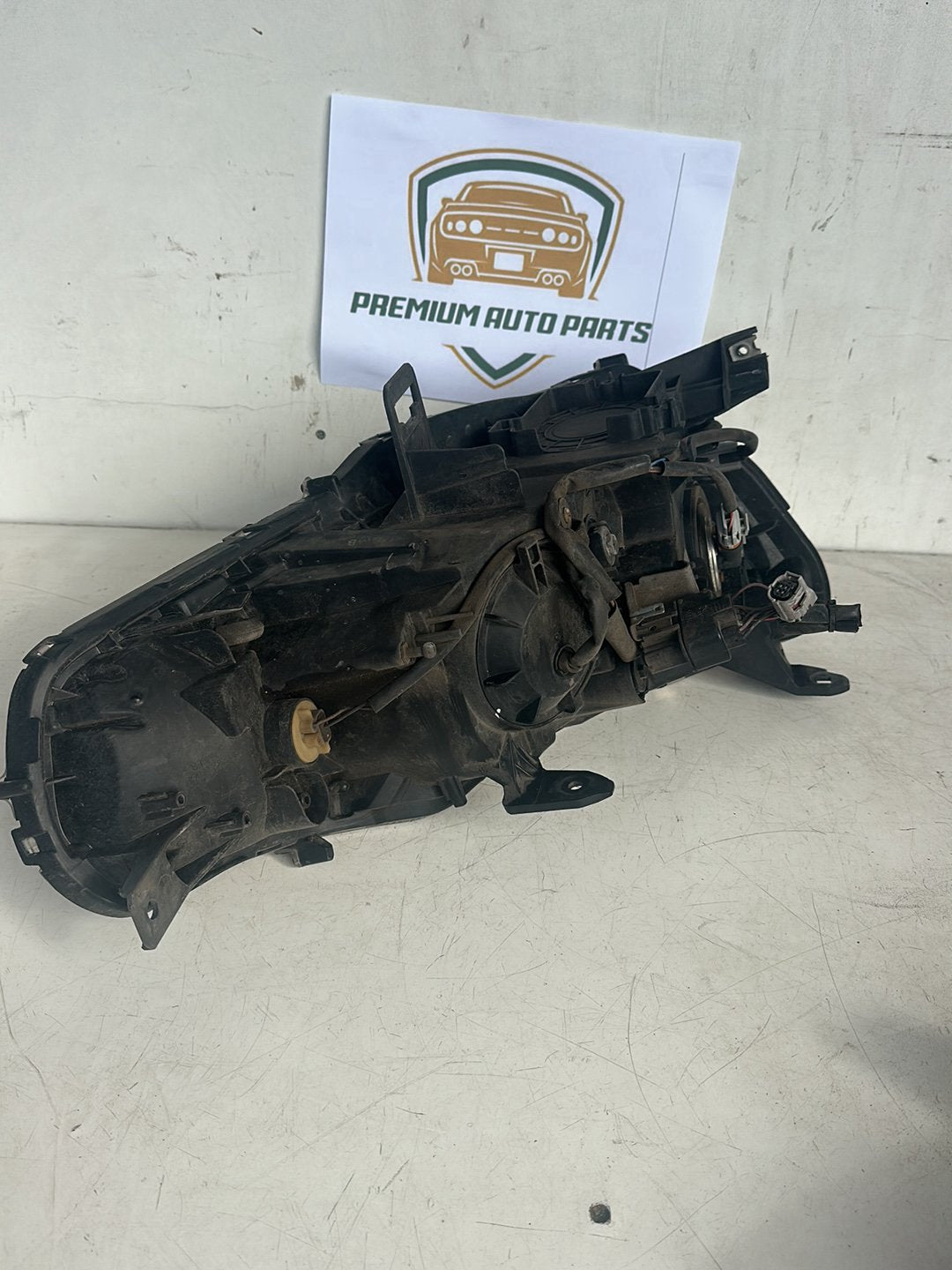 2012 Mitsubishi Lancer Sedan Left Headlight