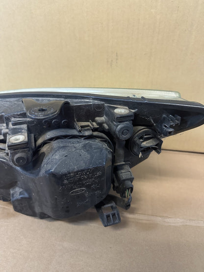 2006 Ford Focus Focus Ls Hatchback Right Headlight 4M5113K060