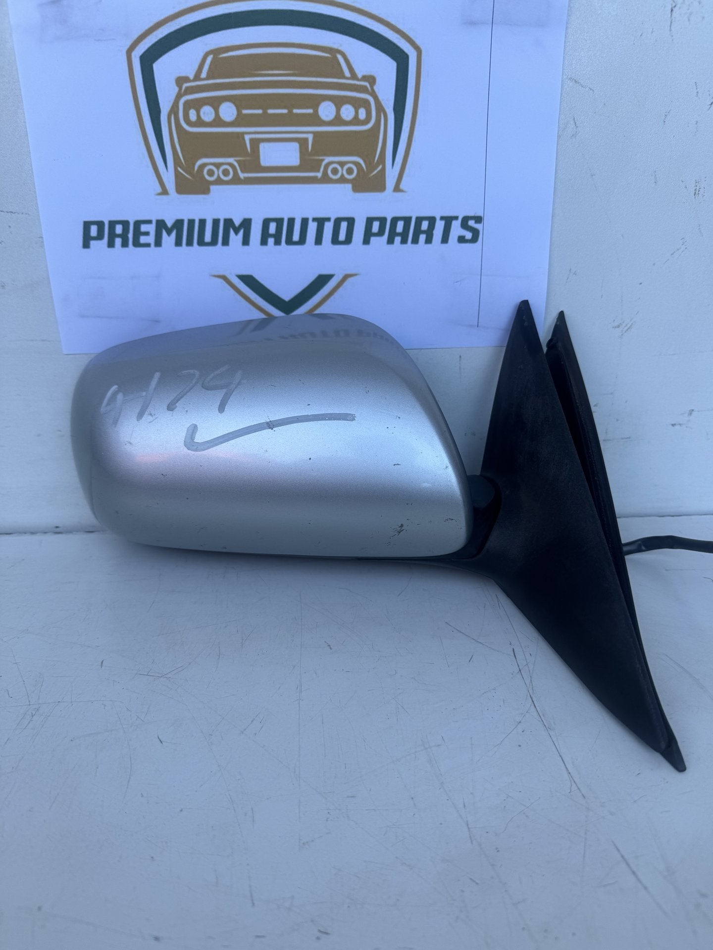 2010  XV40 Right Door Mirror