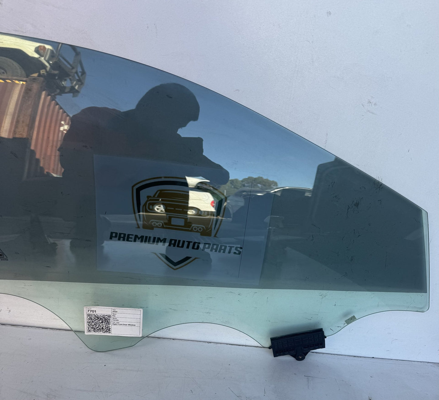 2020   Right Front Door Window