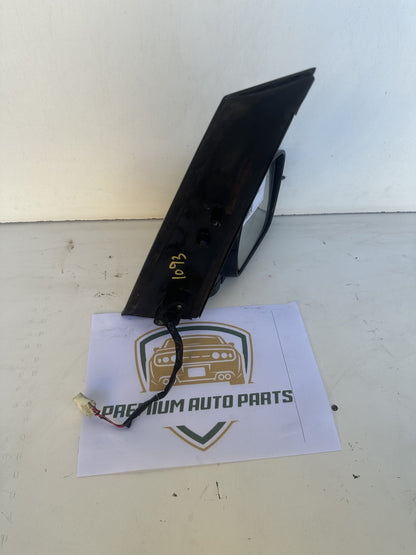 2005 Toyota Tarago R30 Station Wagon Right Door Mirror 012142
