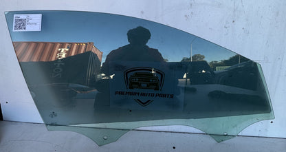 2019 Volkswagen Golf Station Wagon Right Front Door Glass