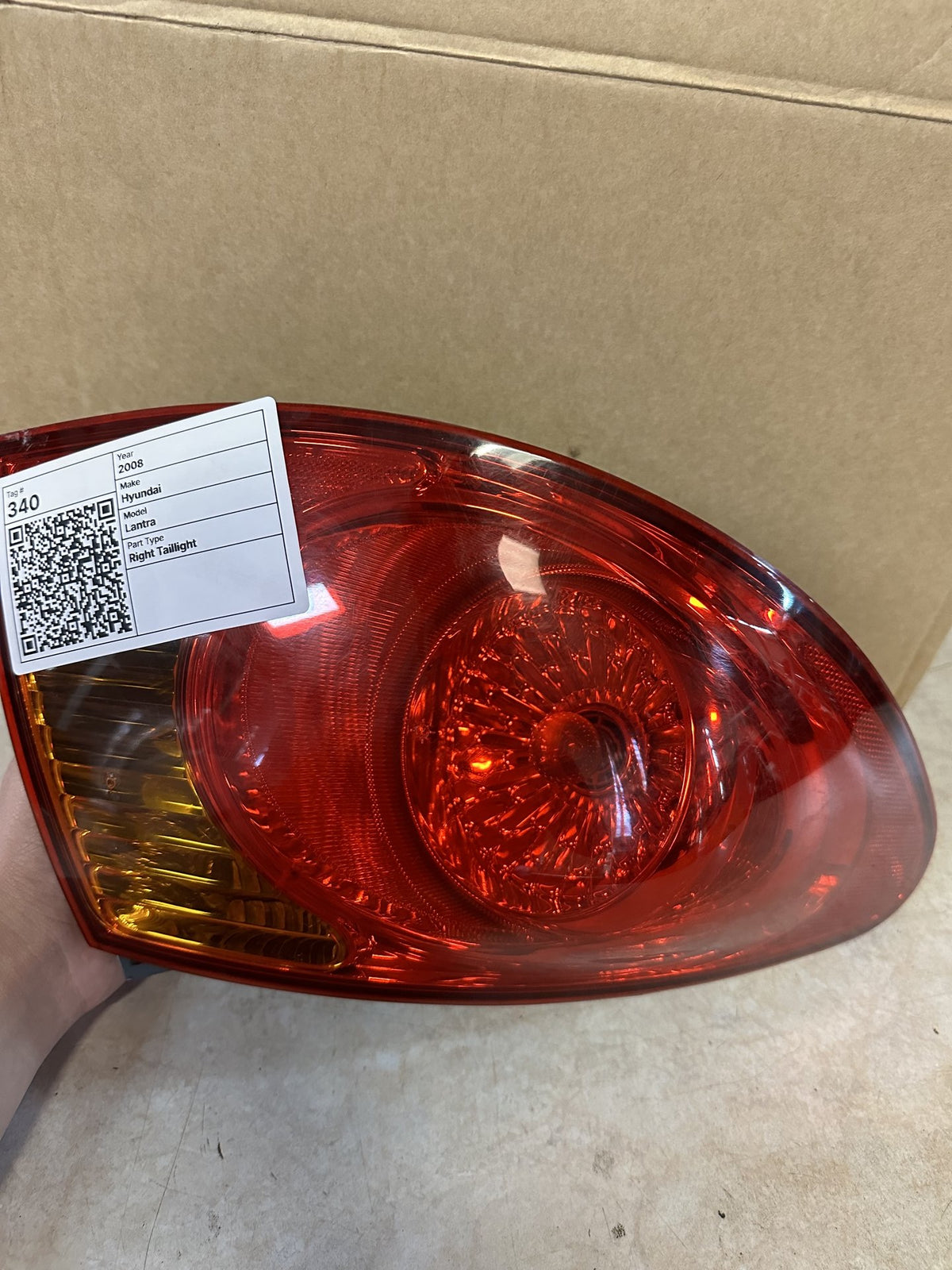 2008 Hyundai Elantra - Right Taillight