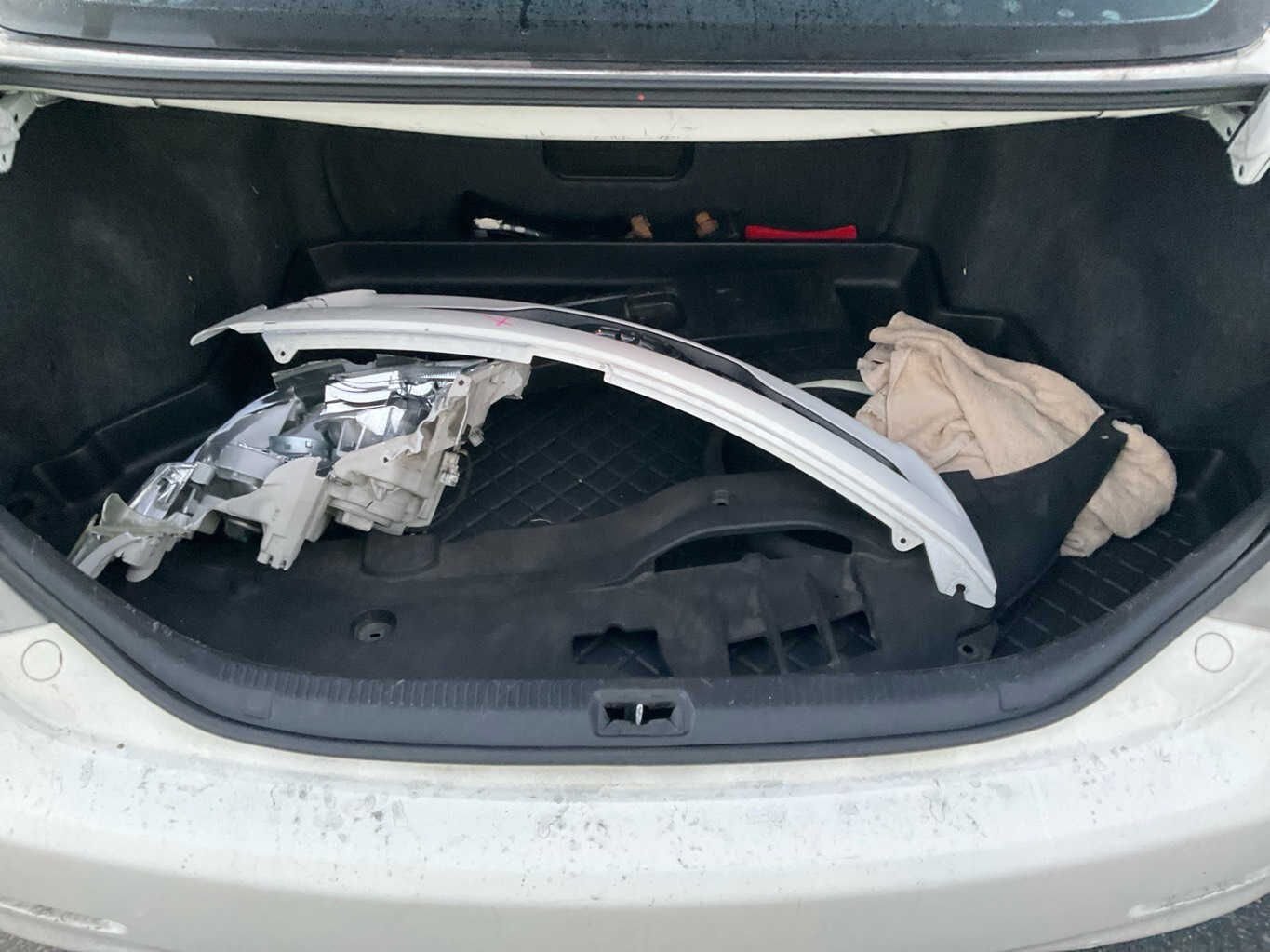 2010 Toyota Aurion  Sedan 
Toyota
Aurion