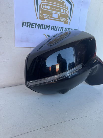2022   Right Door Mirror