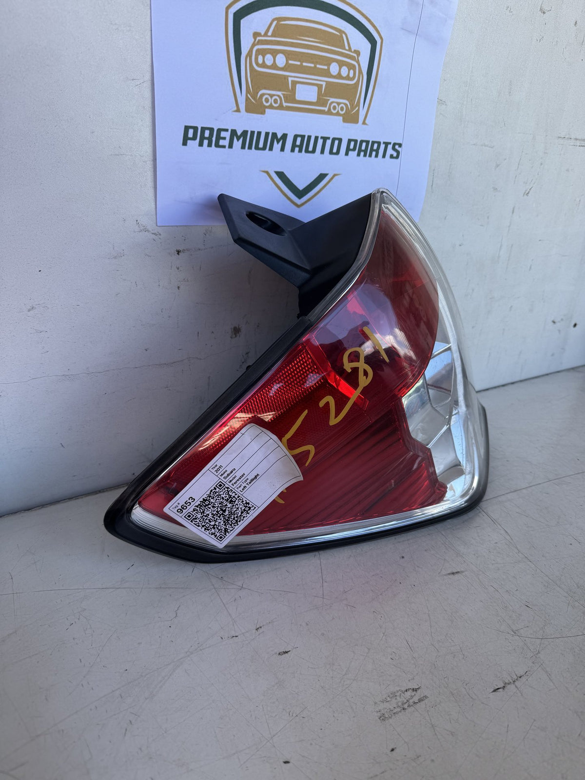 2011 Subaru Forester Left Taillight