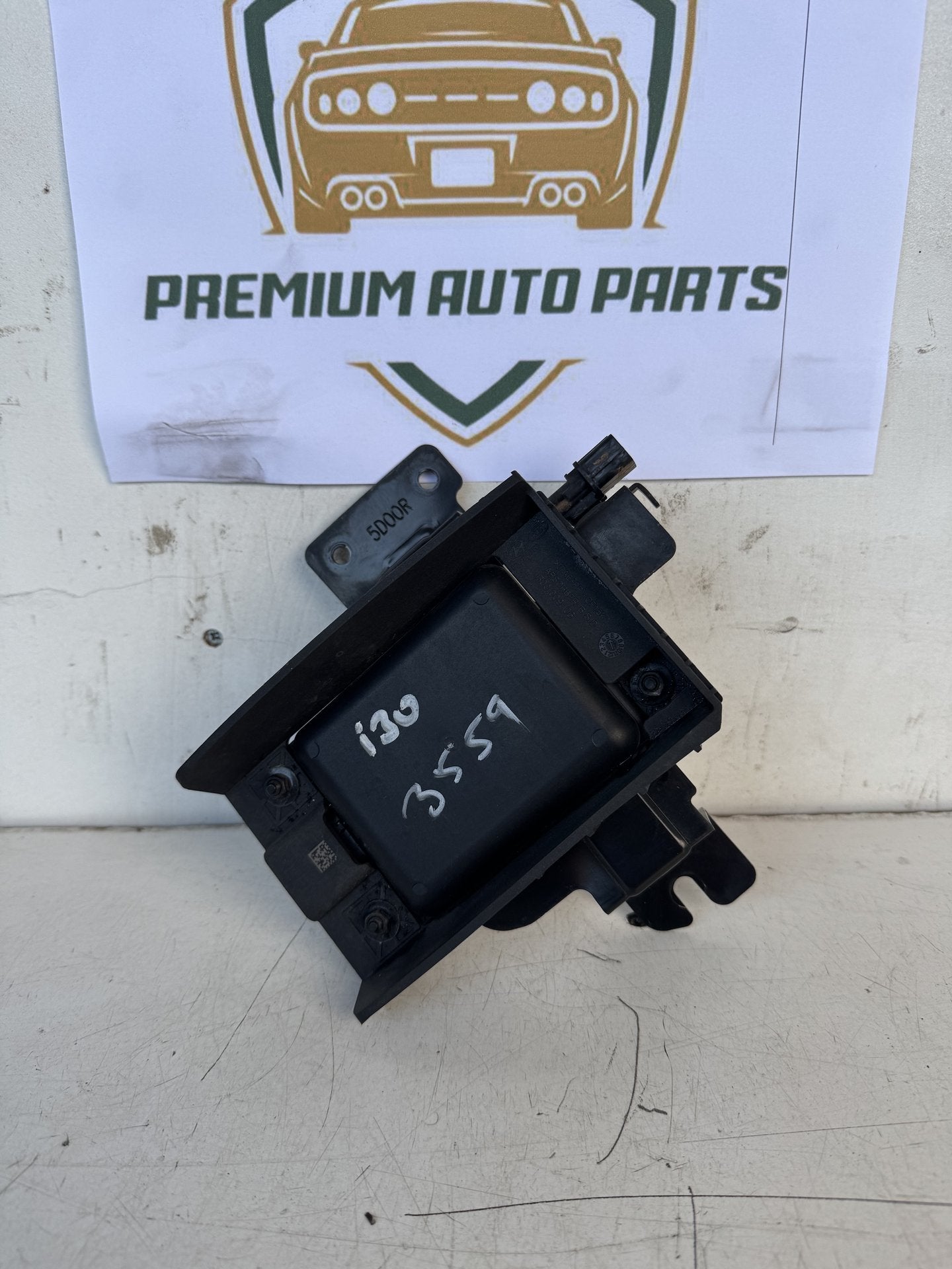 2017 Hyundai i30 Hatchback Left Rear Blind Spot Radar 9581-G3000