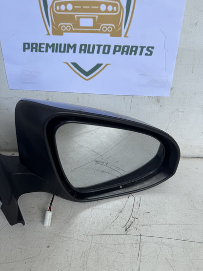 2014 Toyota Yaris Hatchback Right Door Mirror k96