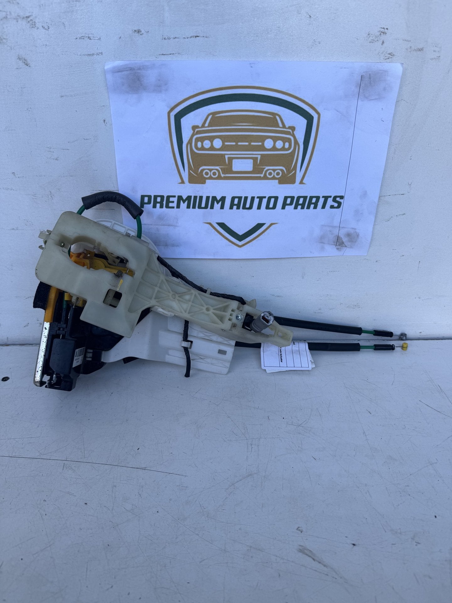 2014  GD Right Front Lock Actuator