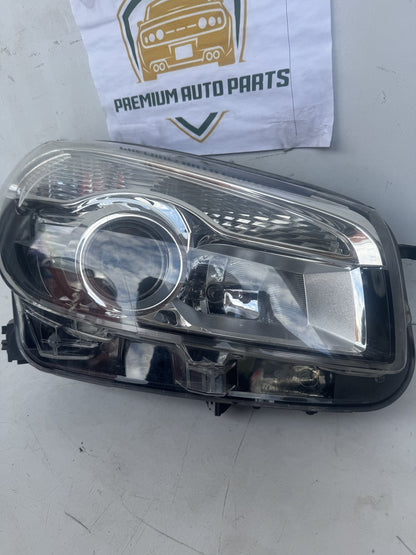 2010   Right Headlight