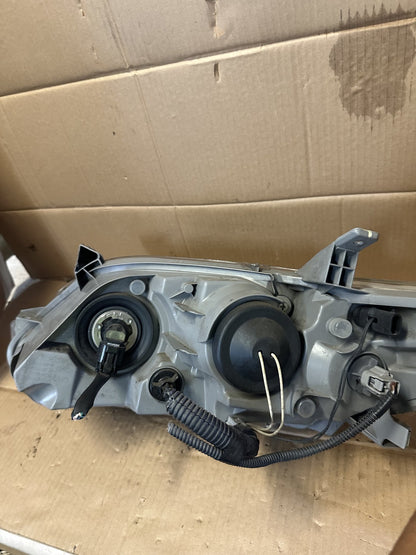 2011 Toyota Camry - Right Headlight