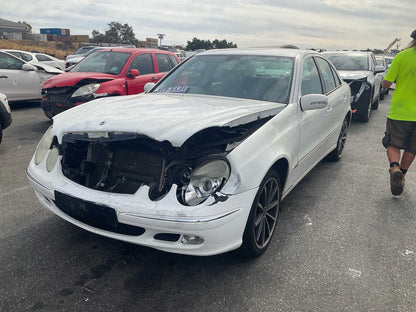 2004 Mercedes-Benz E240  W210Sedan 
Mercedes-Benz
E240