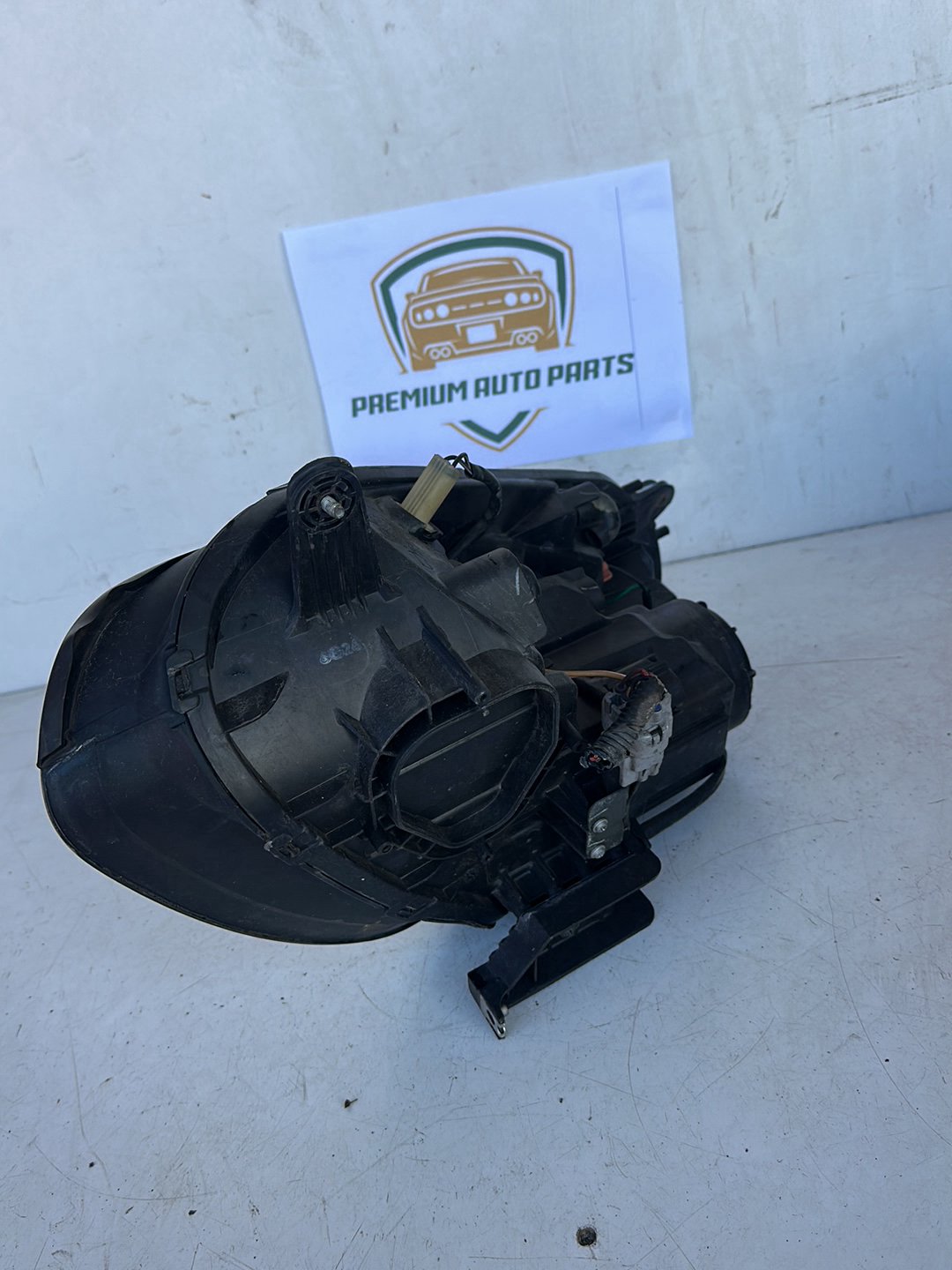 2007 Subaru B9 Tribeca SUV Right Headlight