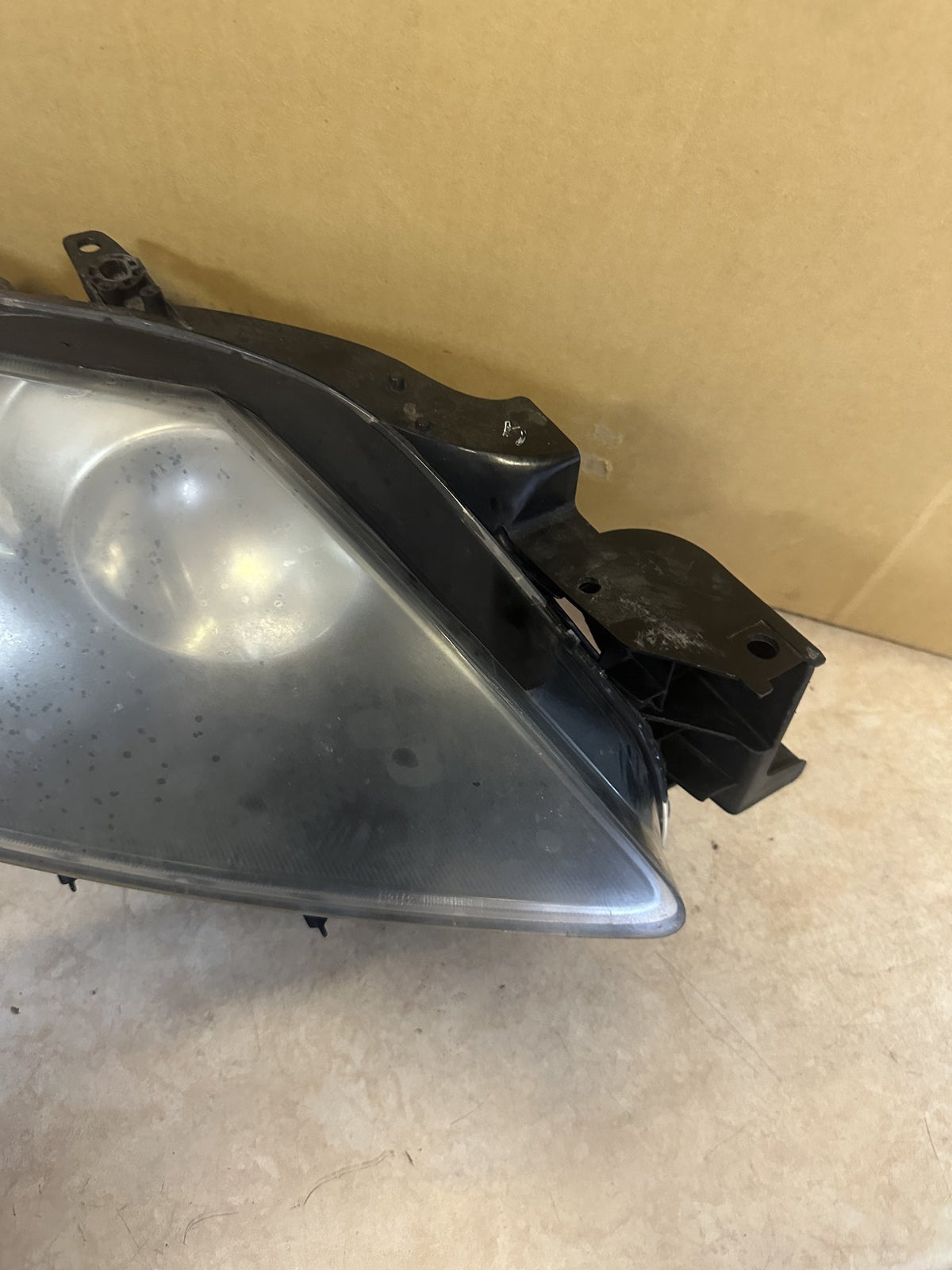 2007 Mazda CX-7 - Right Headlight