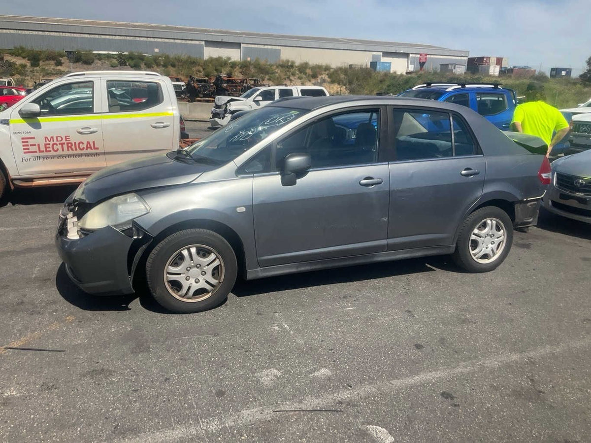 2006 Nissan Tiida ST C11