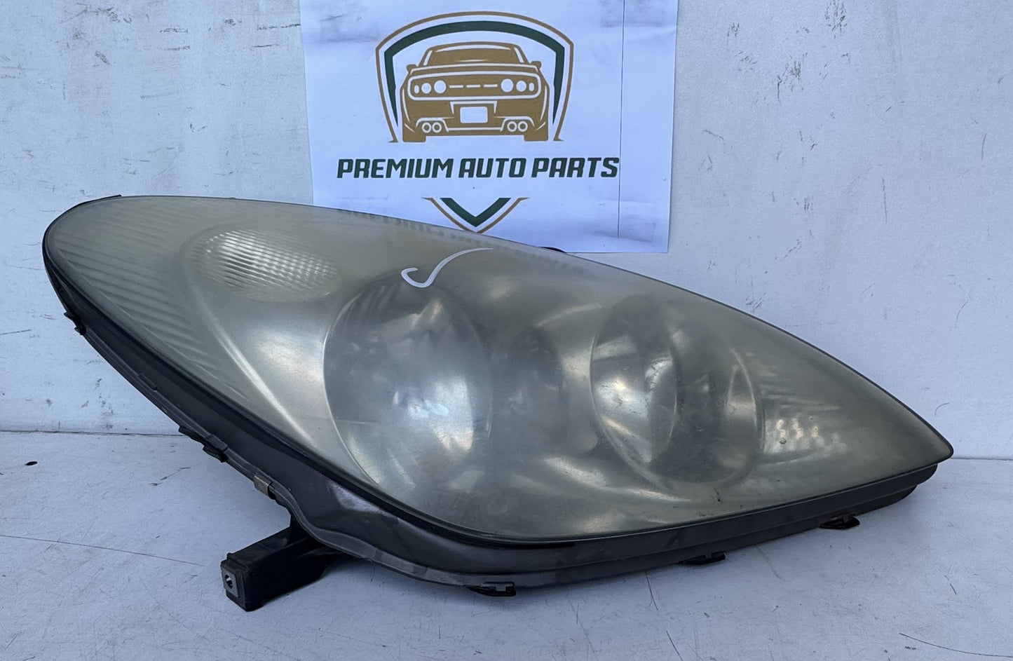 2003   Right Headlight