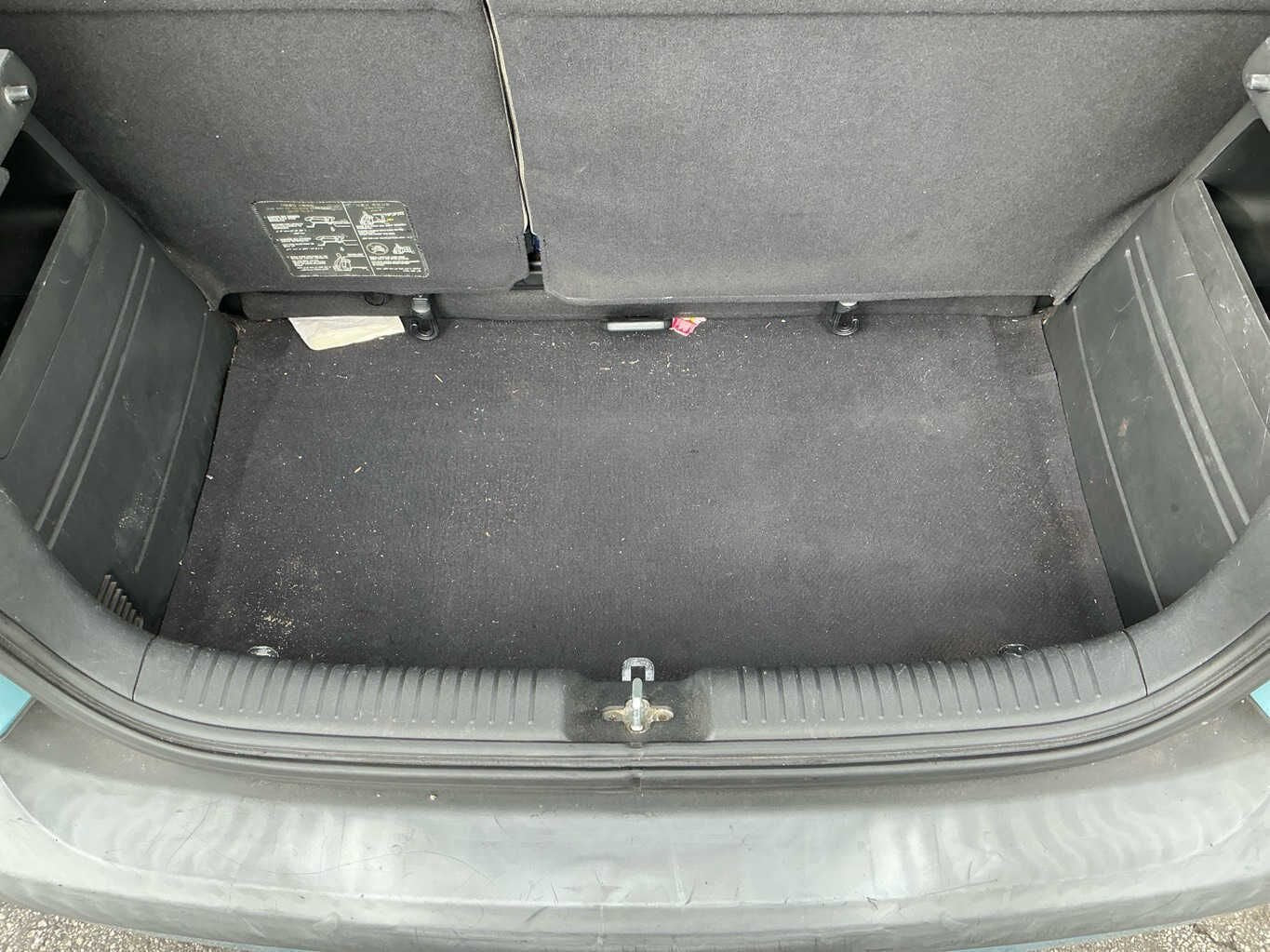 2010 Hyundai Getz S TBHatchback 
Hyundai
Getz