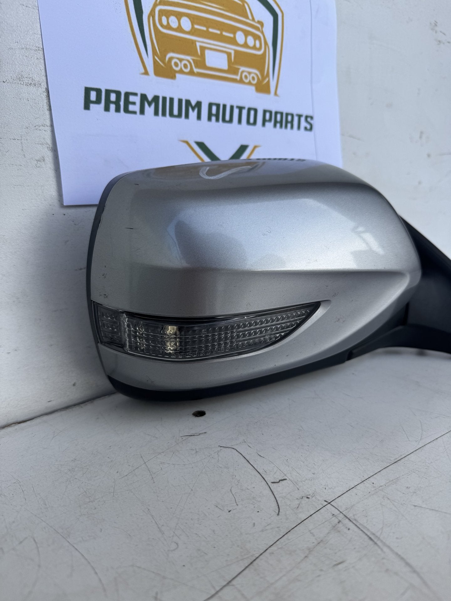 2011  SH Right Door Mirror