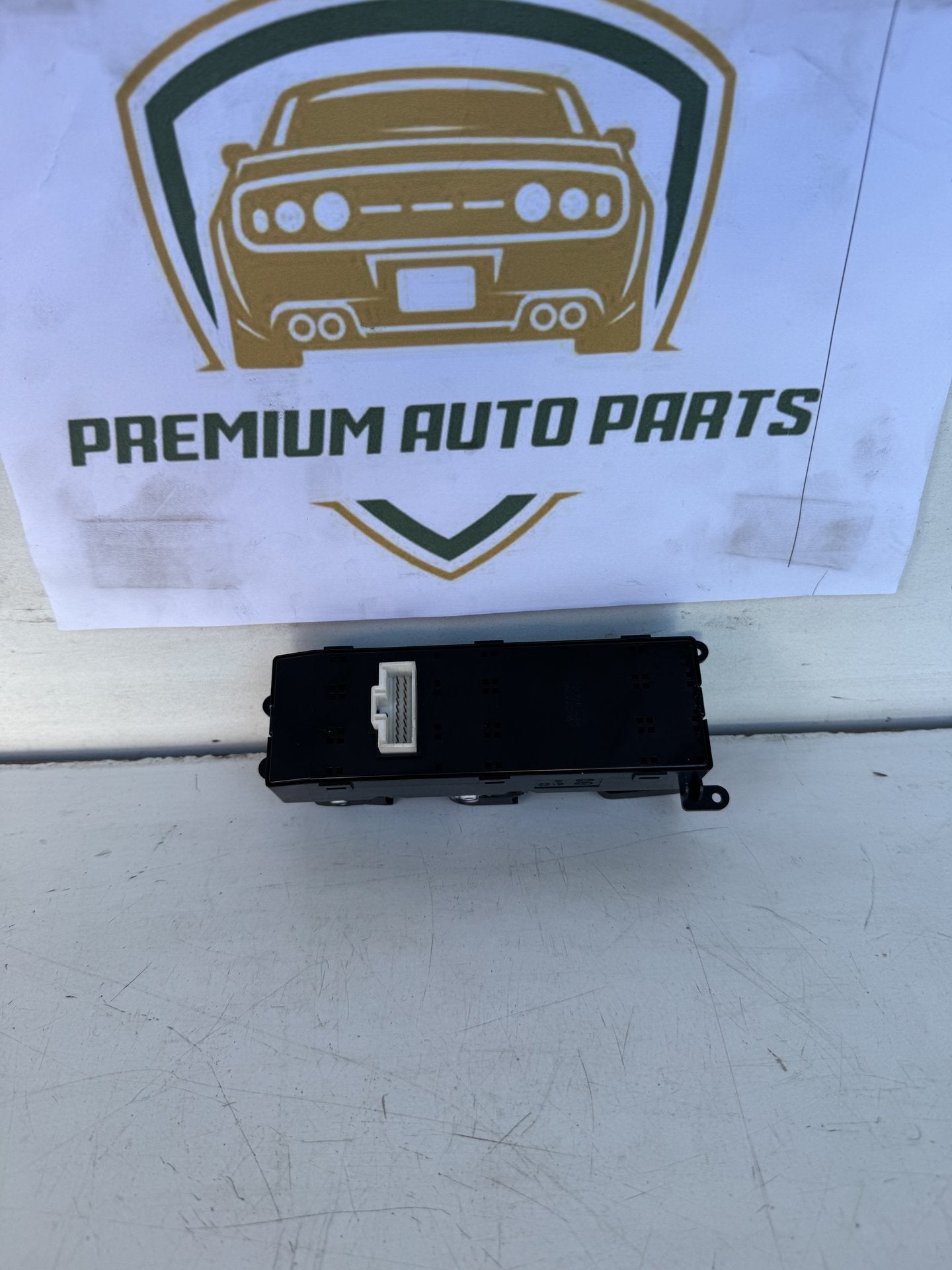 2014  GD Master Power Window Switch