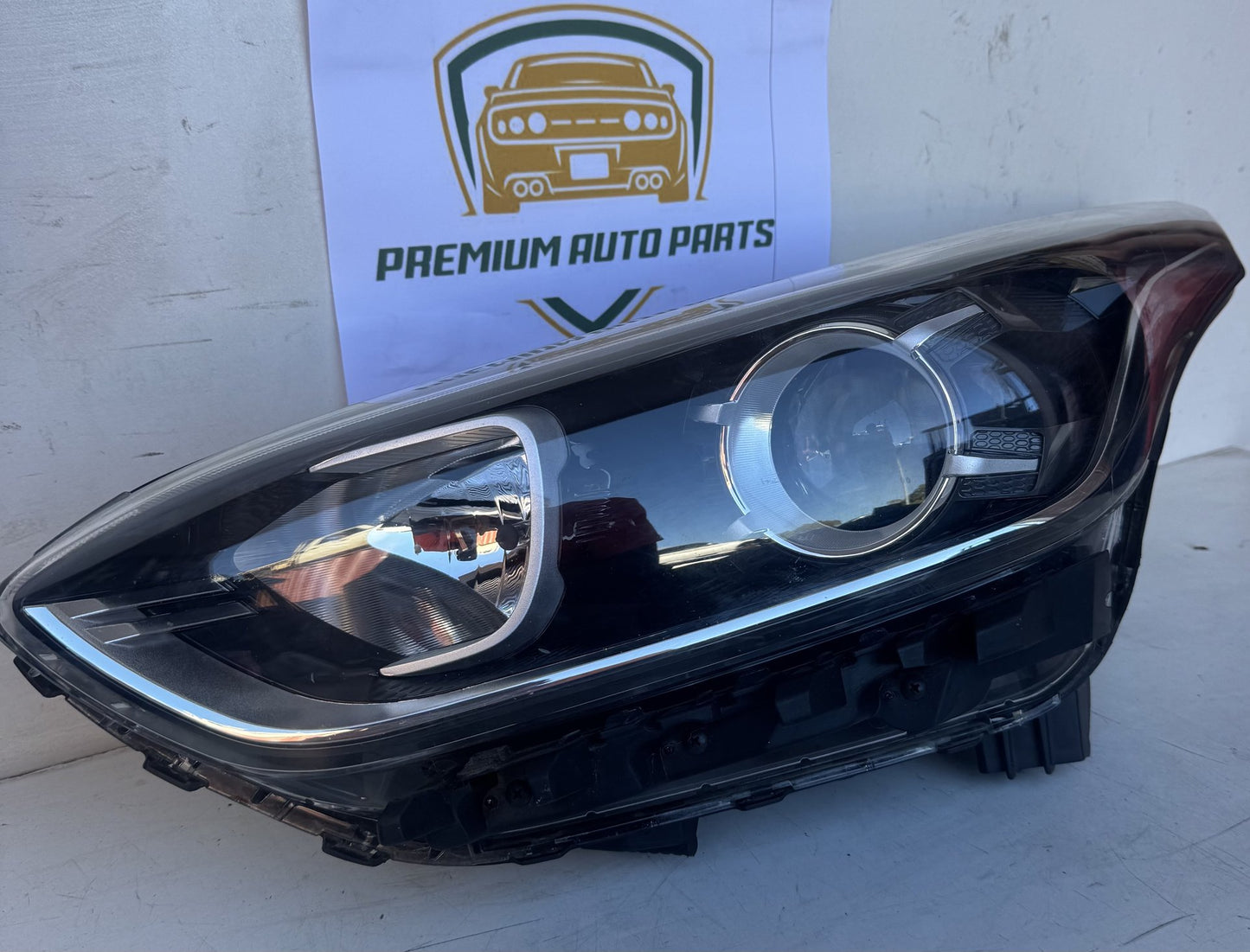 2020   Left Headlight
