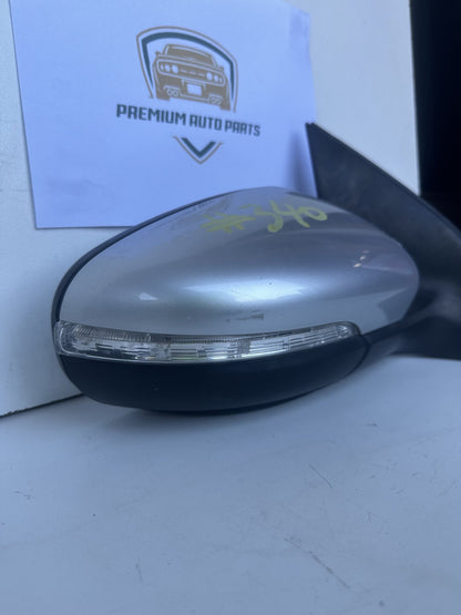 2010 Volkswagen Golf Station Wagon Right Door Mirror 021025