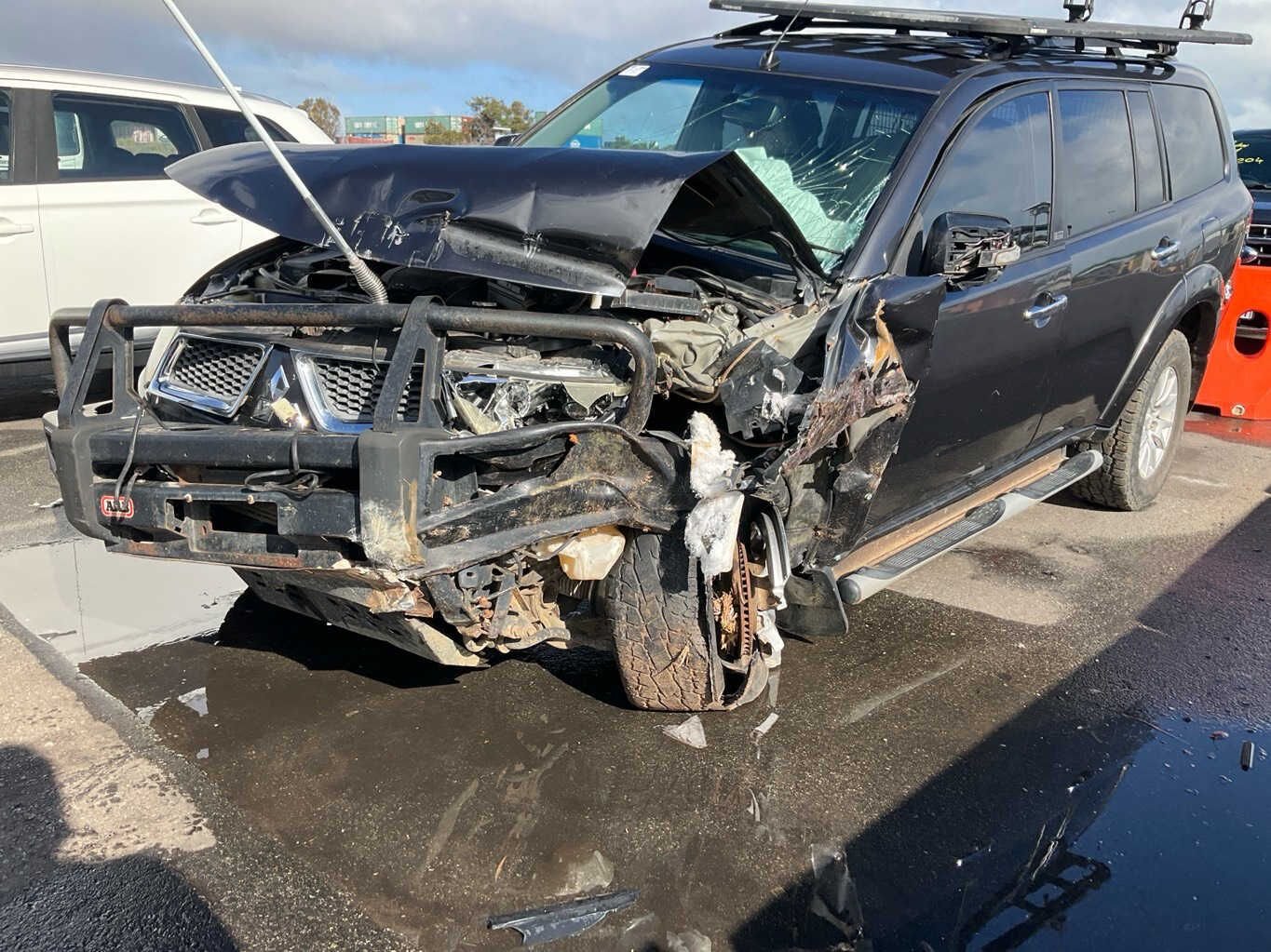2011 Mitsubishi Challenger PB