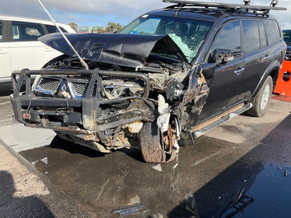 2011 Mitsubishi Challenger PB