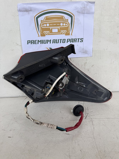 2015 Toyota Corolla Hatchback Right Taillight