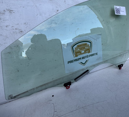 2007   Left Front Door Glass