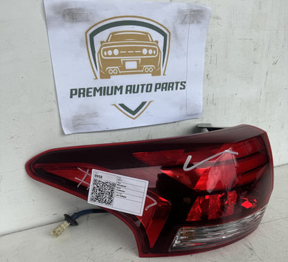 2017 Mitsubishi Outlander GF*W Station Wagon Left Taillight