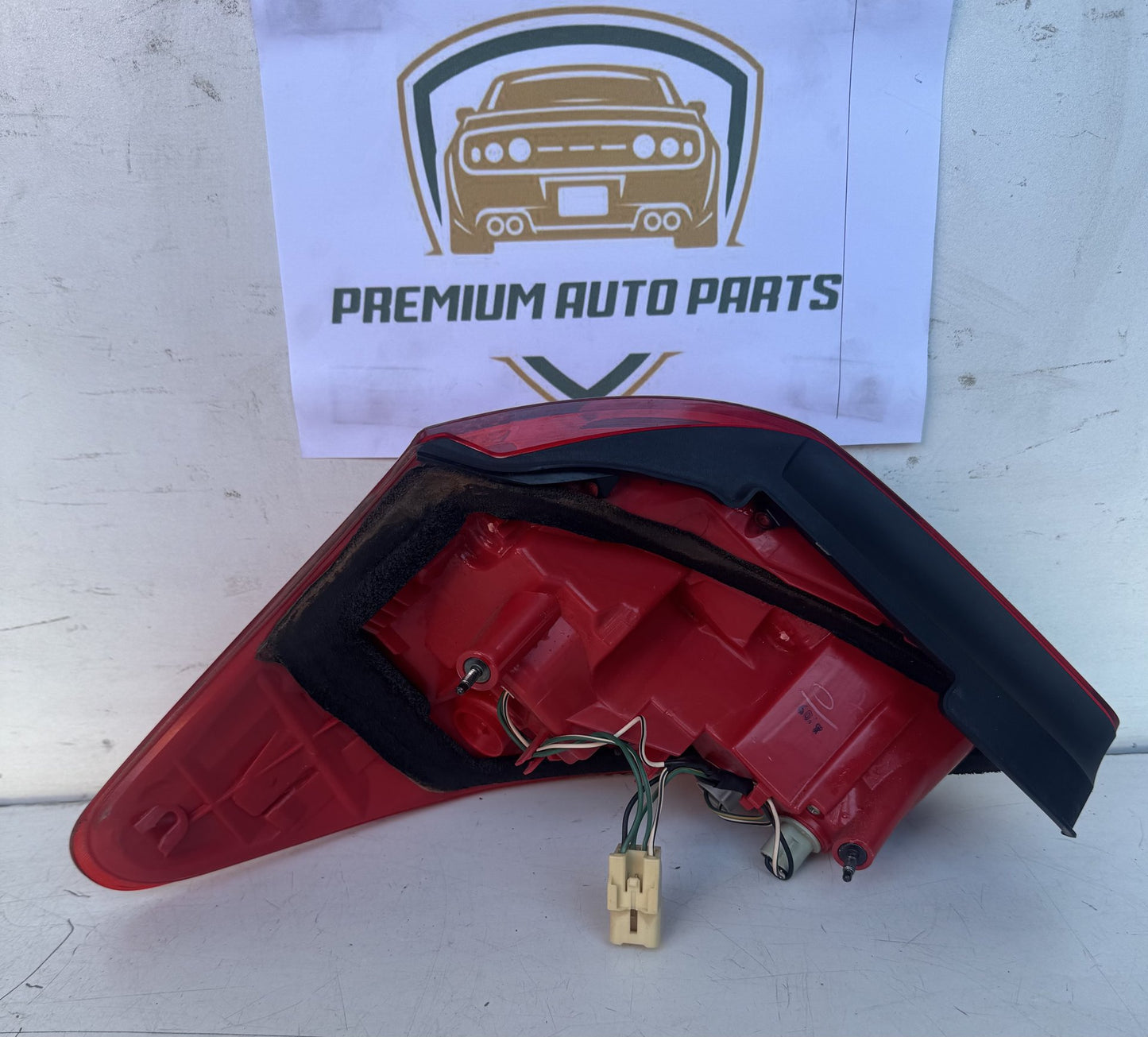 2006   Right Taillight