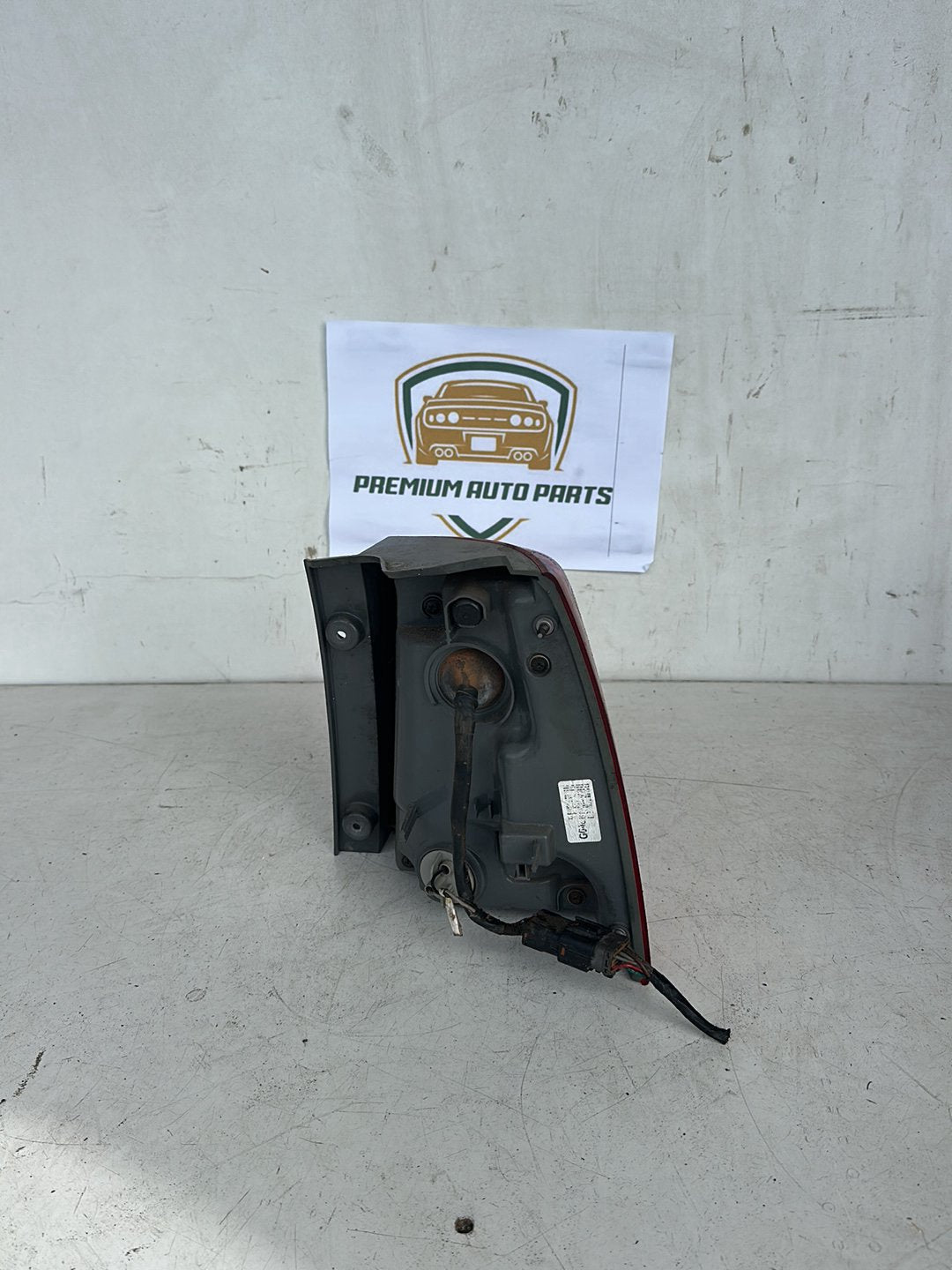 2012 Kia Sorento Station Wagon Left Taillight
