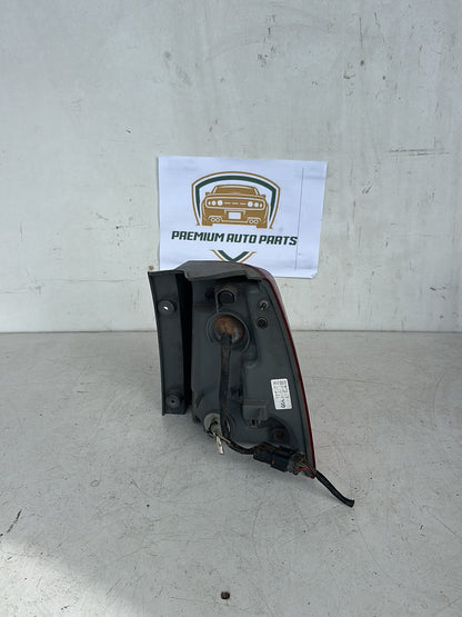 2012 Kia Sorento Station Wagon Left Taillight