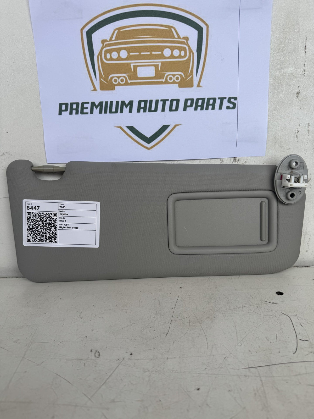 2015 Toyota RAV4 A40 - Right Sun Visor
