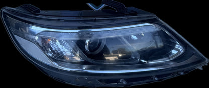 2014 Kia Sorento XM Station Wagon Right Headlight