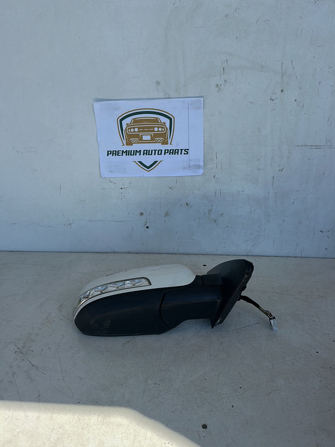 2013 Kia Sorento XM Station Wagon Right Door Mirror