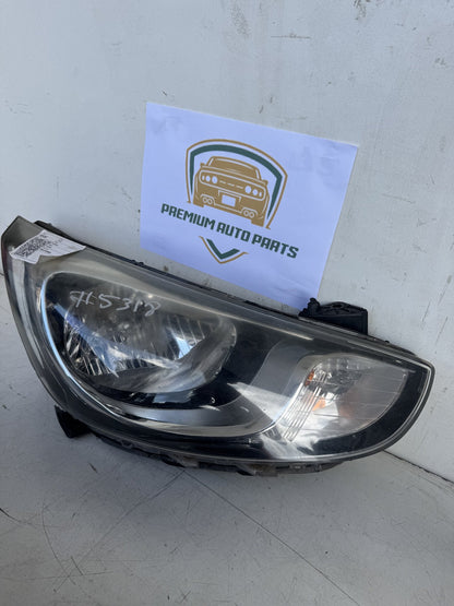 2013 Hyundai Accent RB Sedan Right Headlight