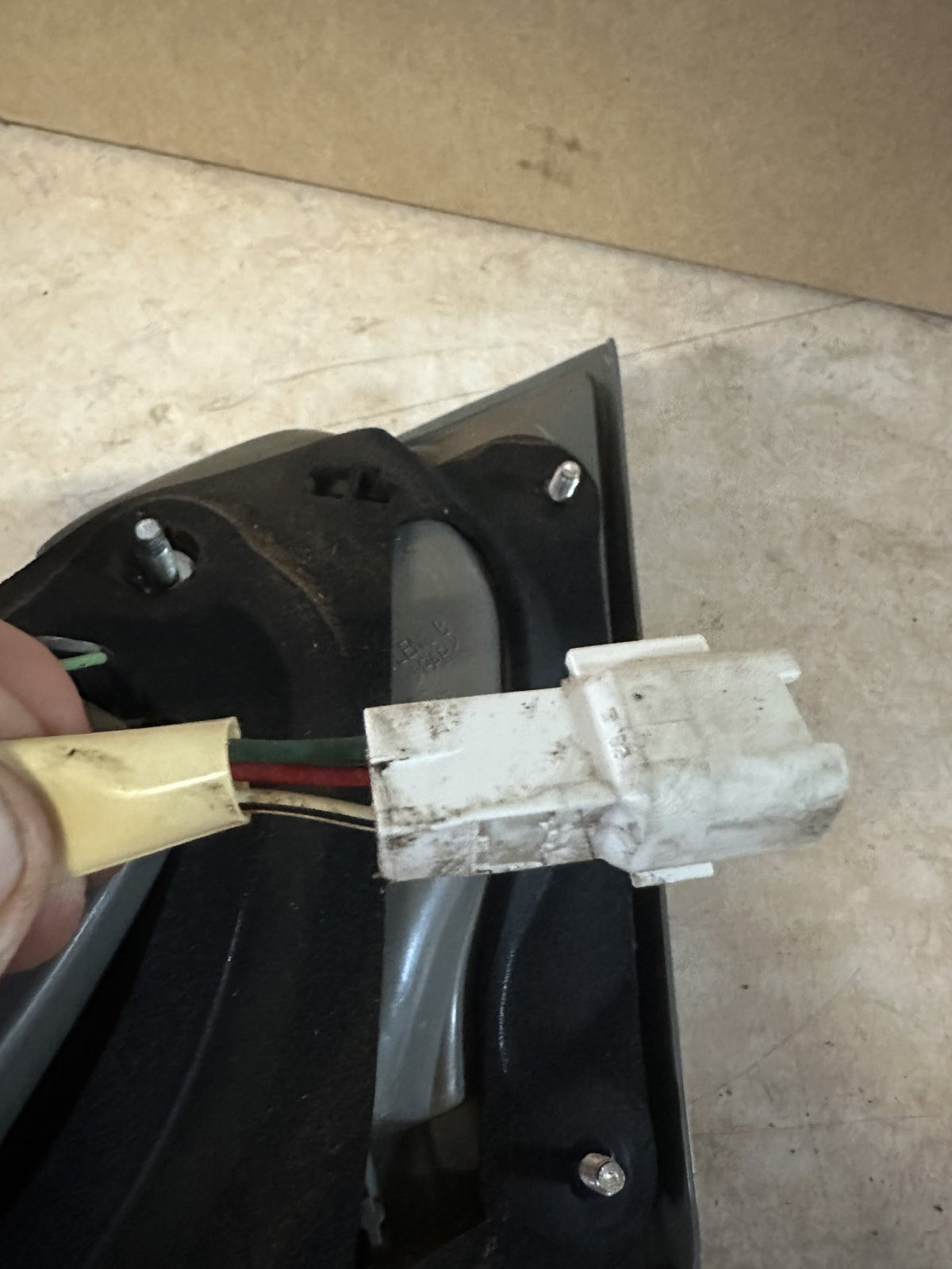 2007 Toyota Aurion - Left Boot Light