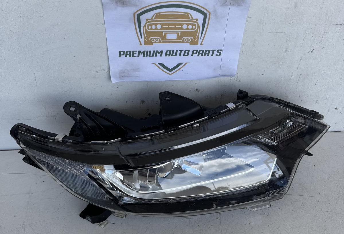 2017 Mitsubishi Outlander GF*W Station Wagon Right Headlight