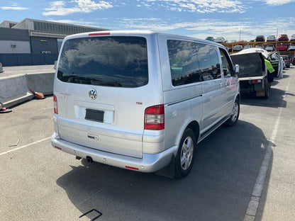 2005 Volkswagen Multivan  T5Station Wagon 
Volkswagen
Multivan
