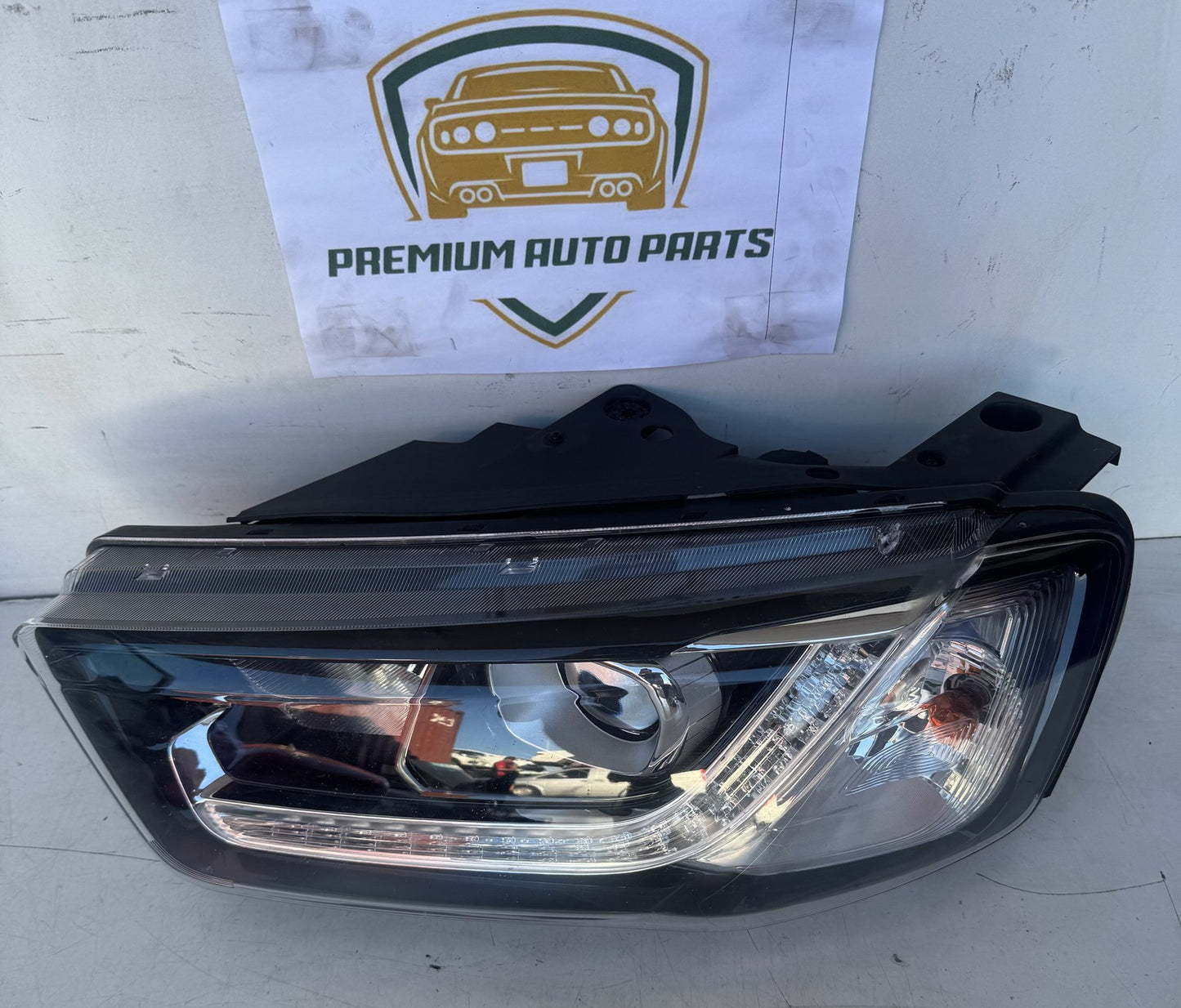 2018   Left Headlight