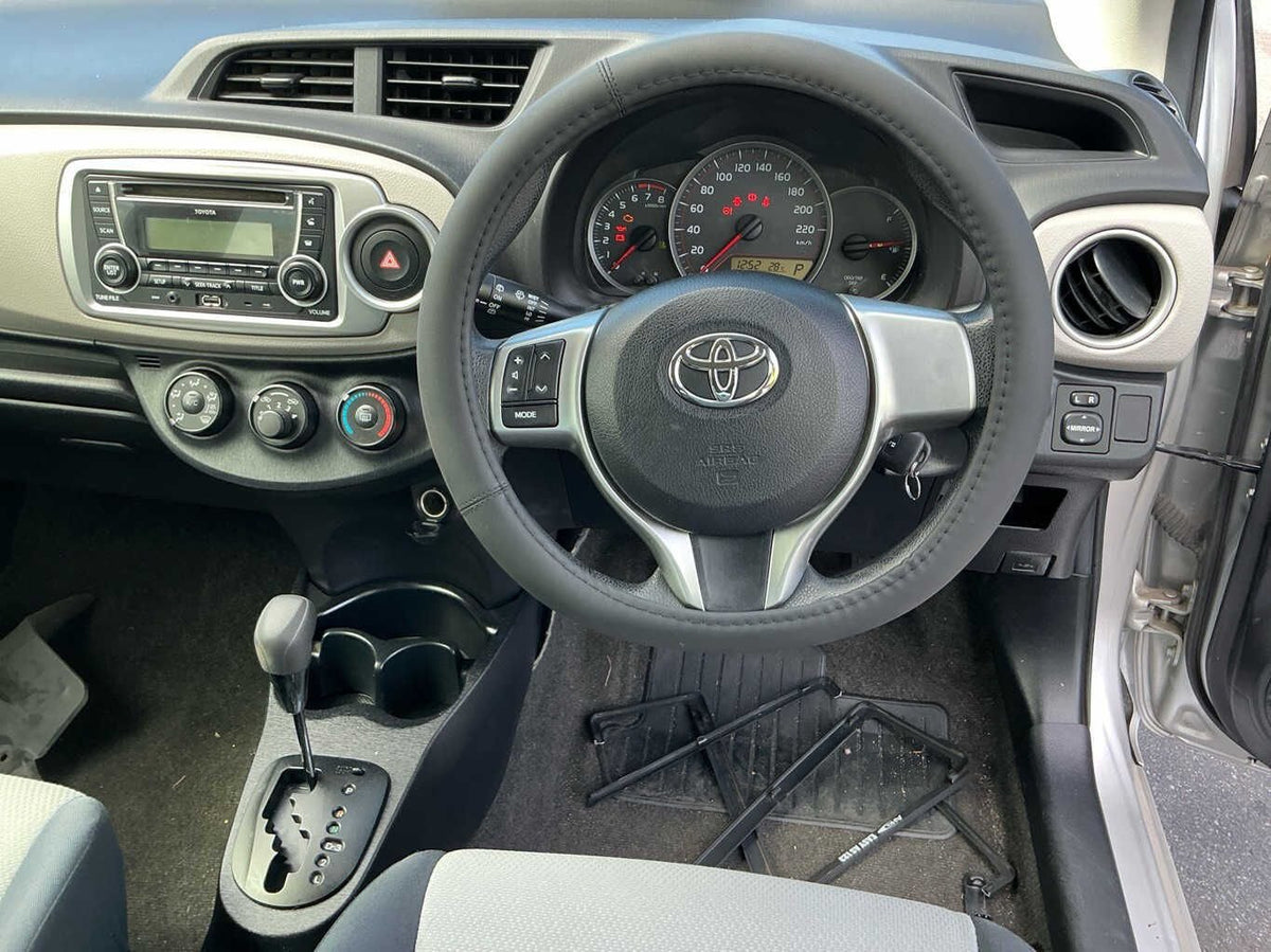 2013 Toyota Yaris YR P130