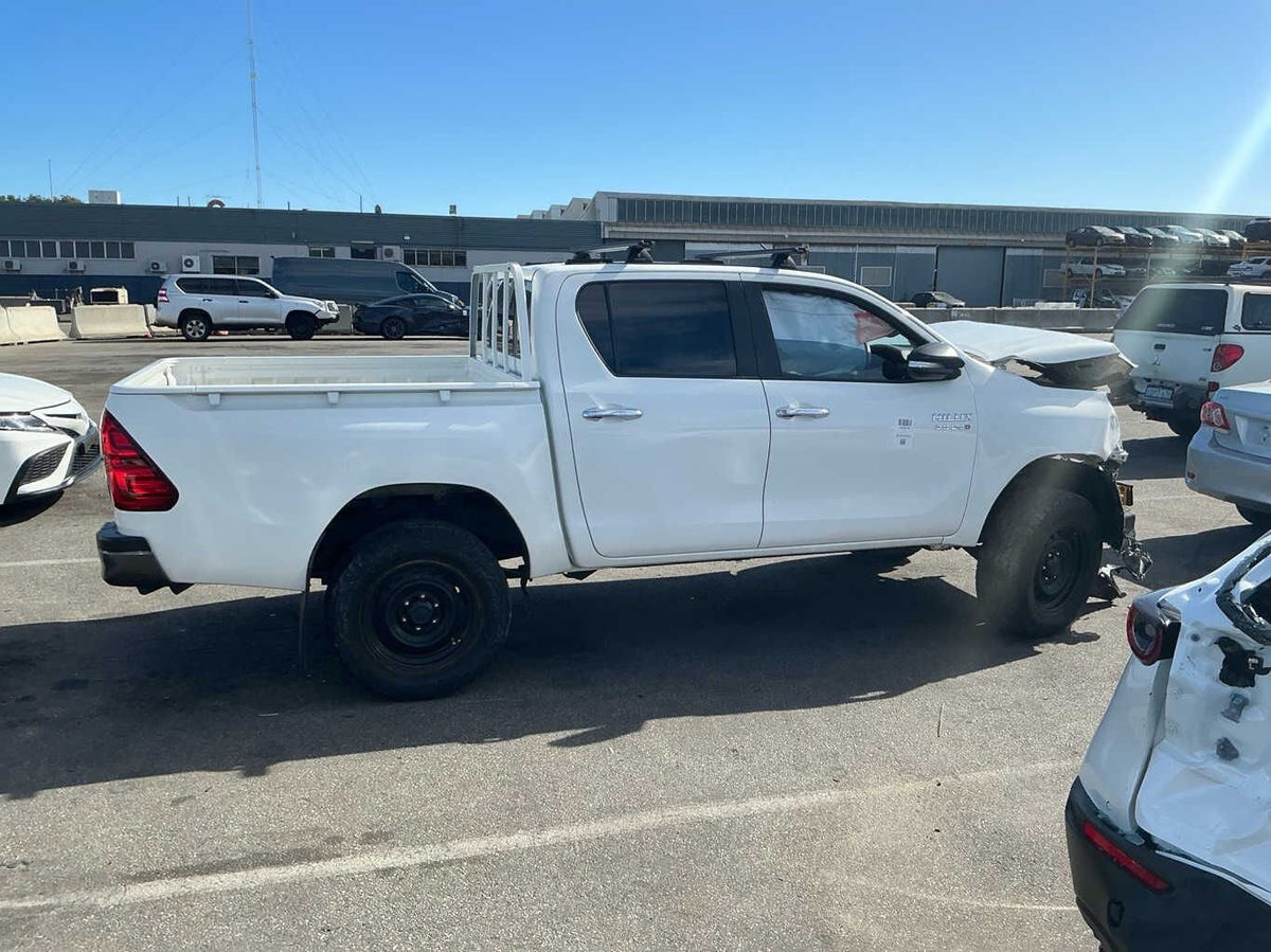 2016 Toyota Hilux SR