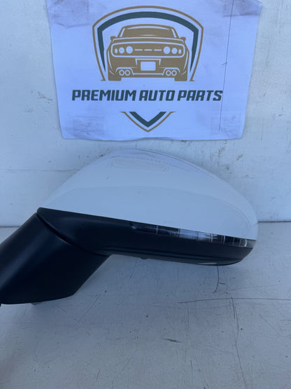 2016 Volkswagen Touareg Station Wagon Left Door Mirror