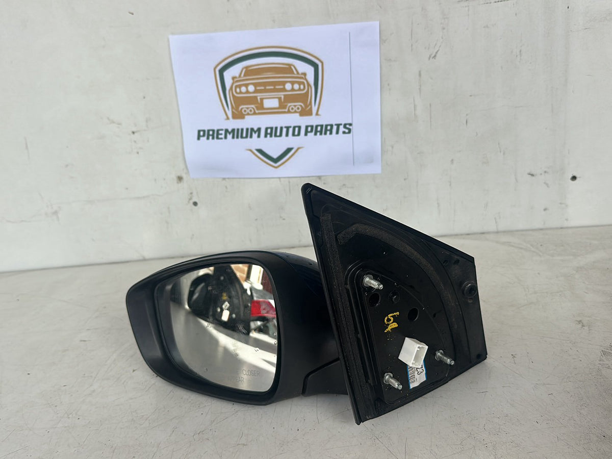 2014 Hyundai i30 GD Hatchback Left Door Mirror