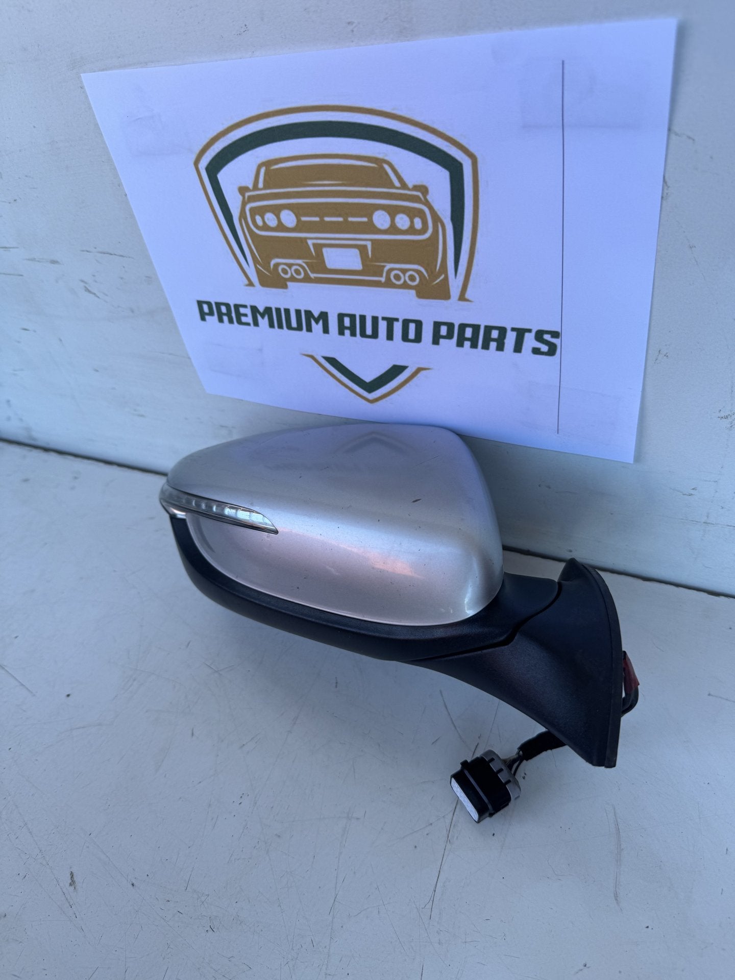 2016  YD Right Door Mirror