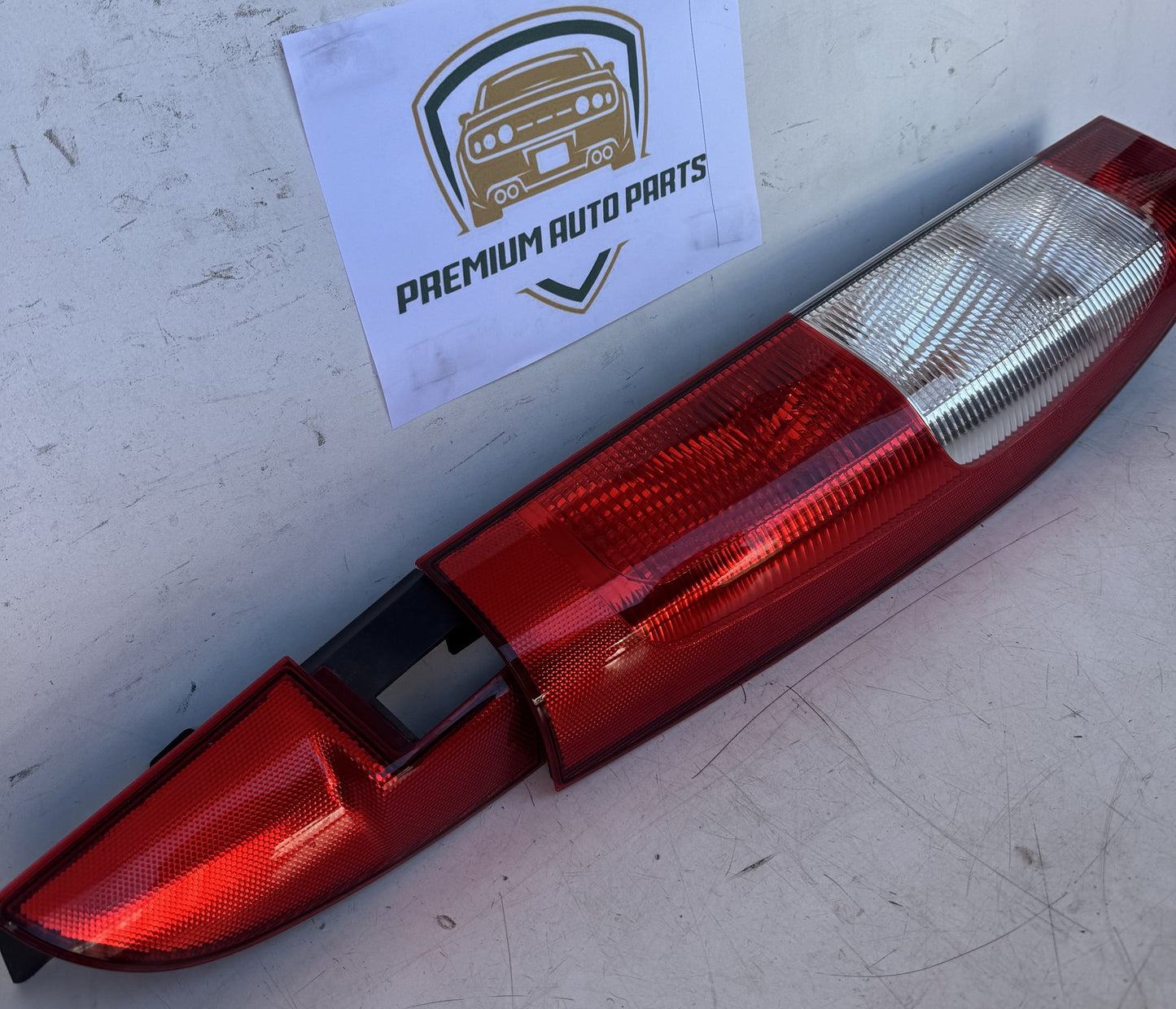 2011  V-Class W639 Left Taillight