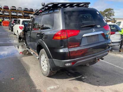 2011 Mitsubishi Challenger PB