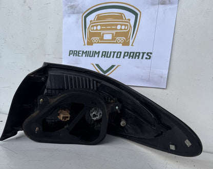 2003   Left Taillight