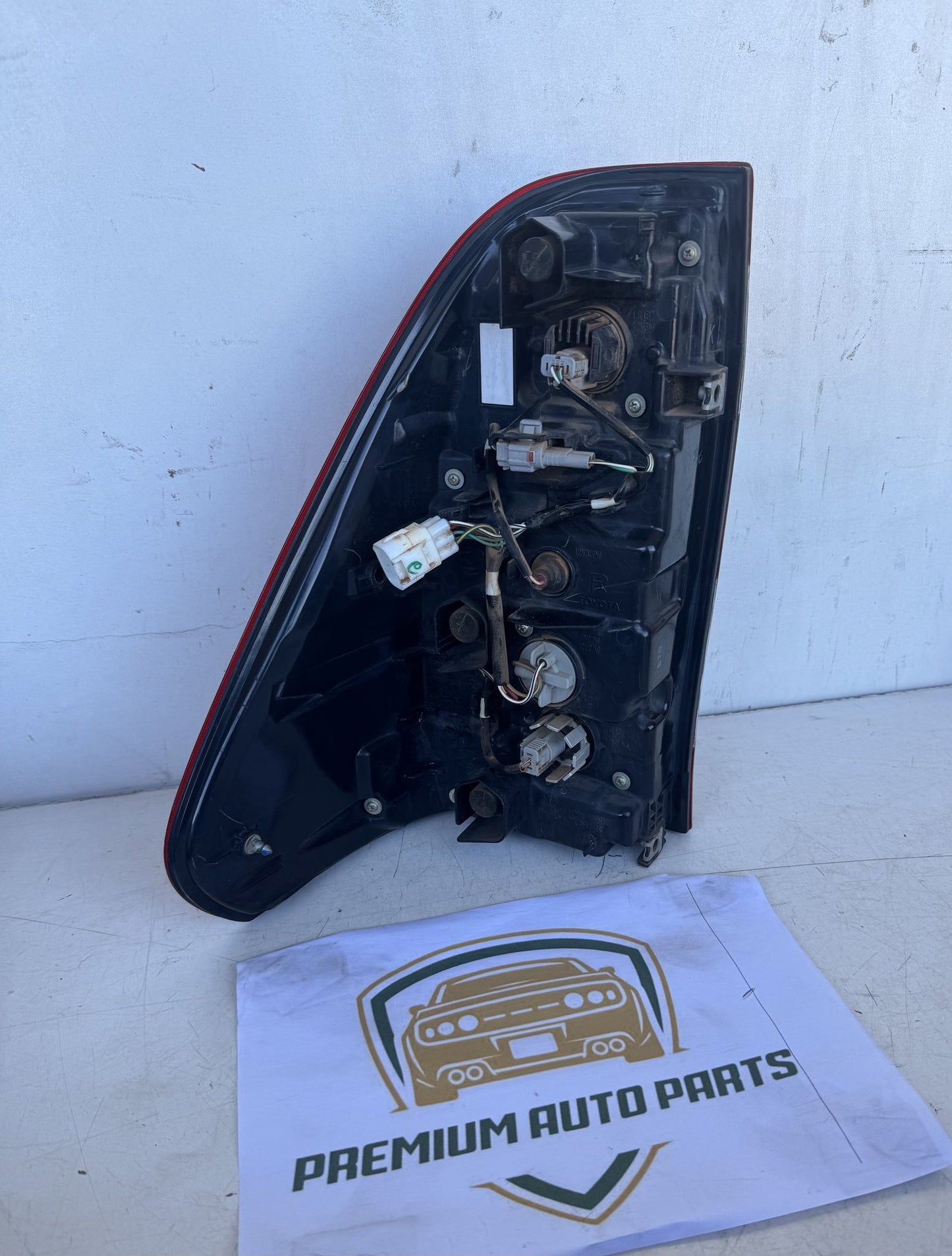 2023 Toyota Hilux Pickup Right Taillight
